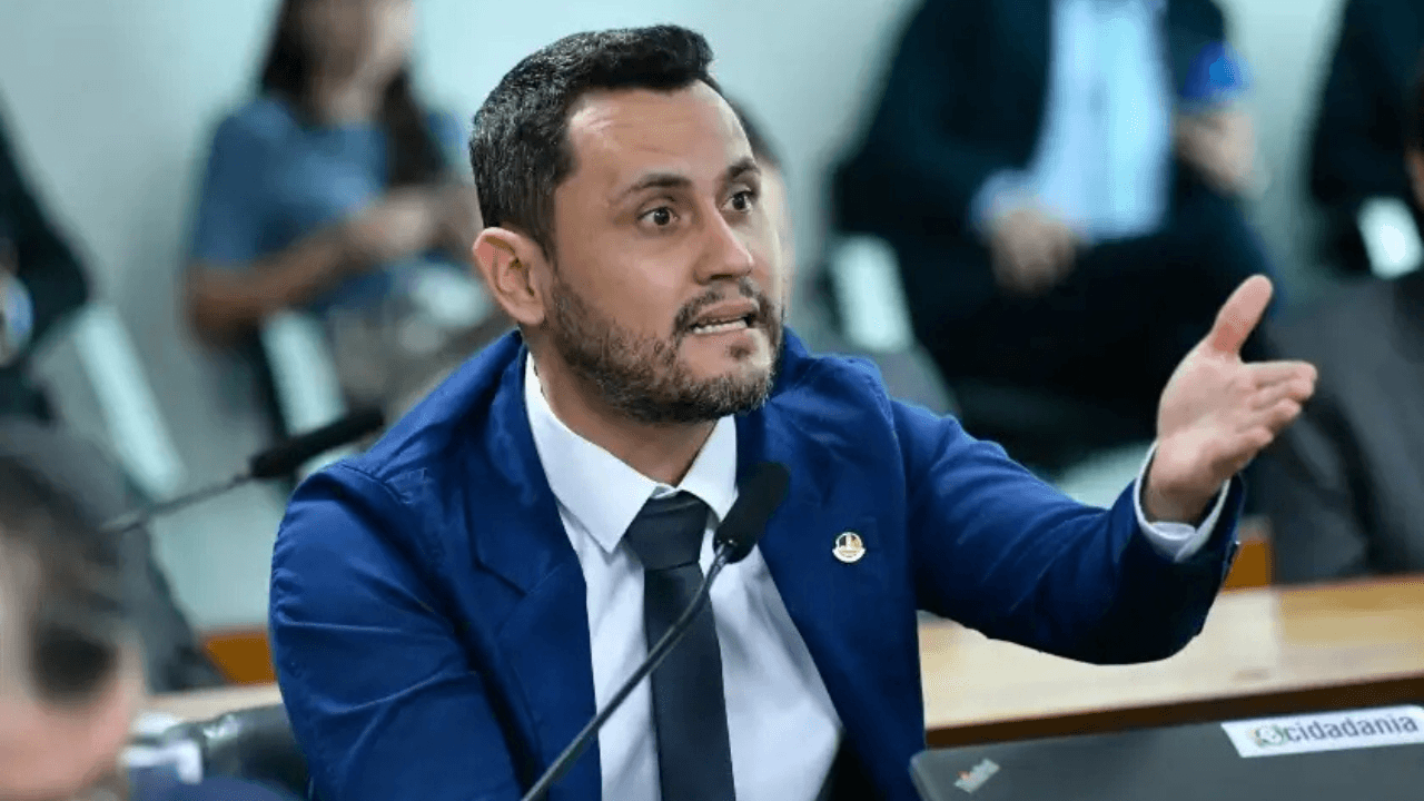 Cleitinho lidera corrida ao governo de MG, segundo Paraná Pesquisas