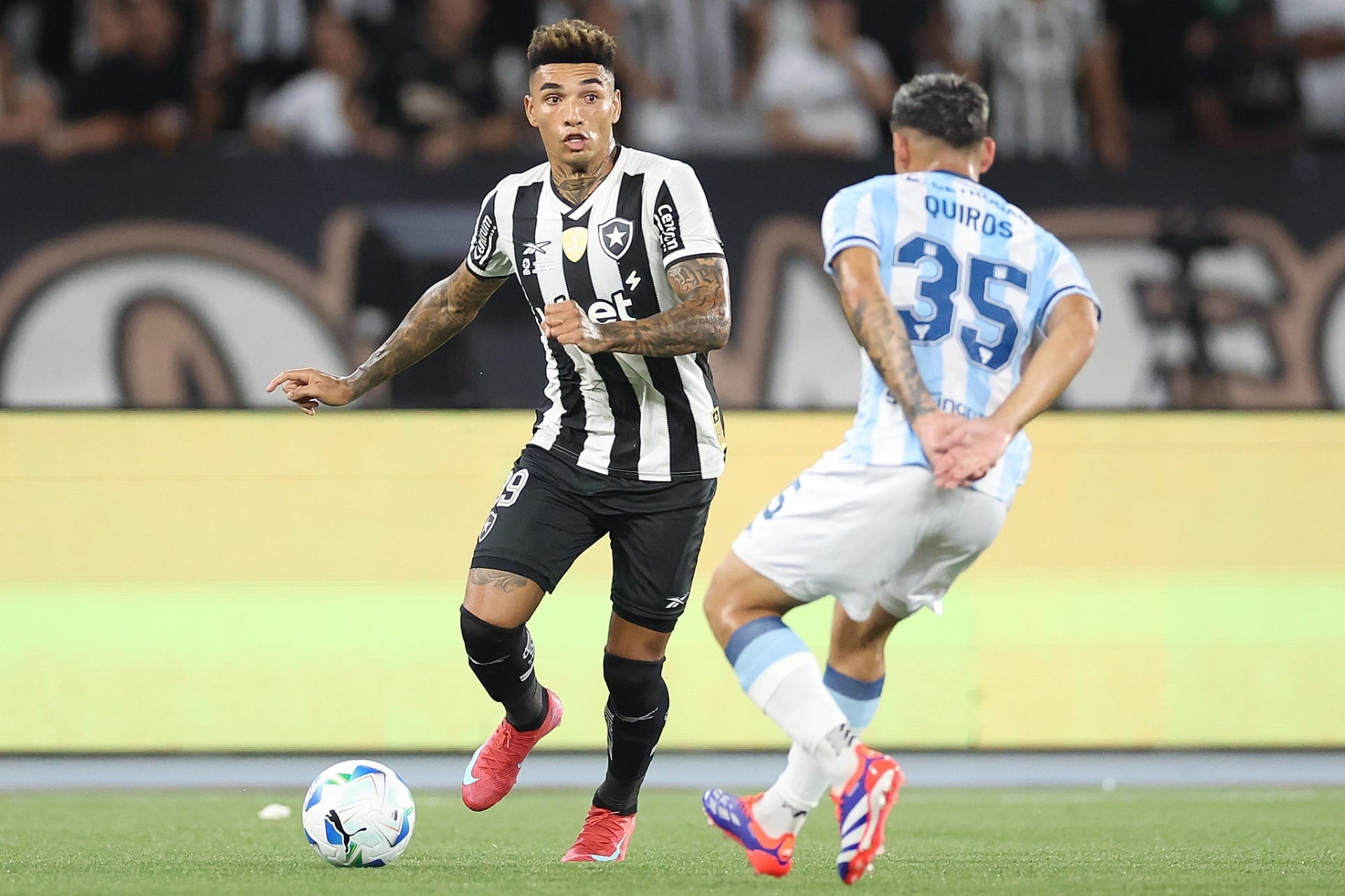 "Um mês para se preparar e dar a volta por cima", diz Igor Jesus após vice do Botafogo