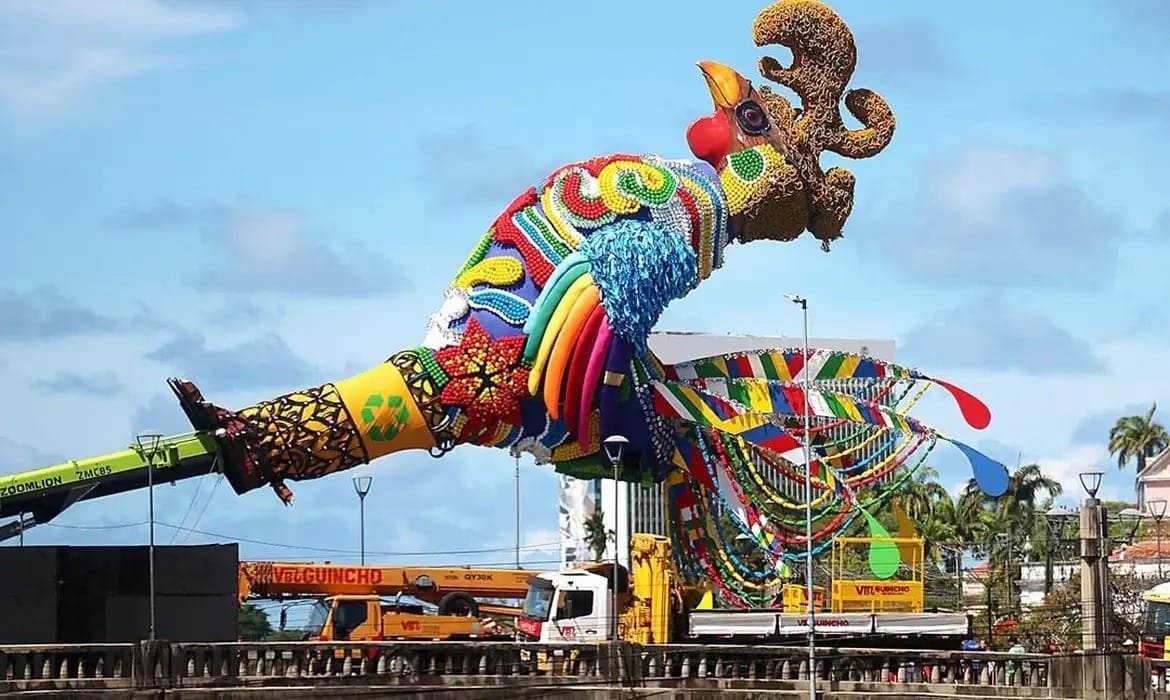 Carnaval: 4 curiosidades sobre o Galo da Madrugada