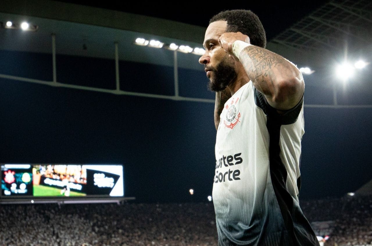 Depay coloca Brasileirão entre as 5 melhores ligas do mundo