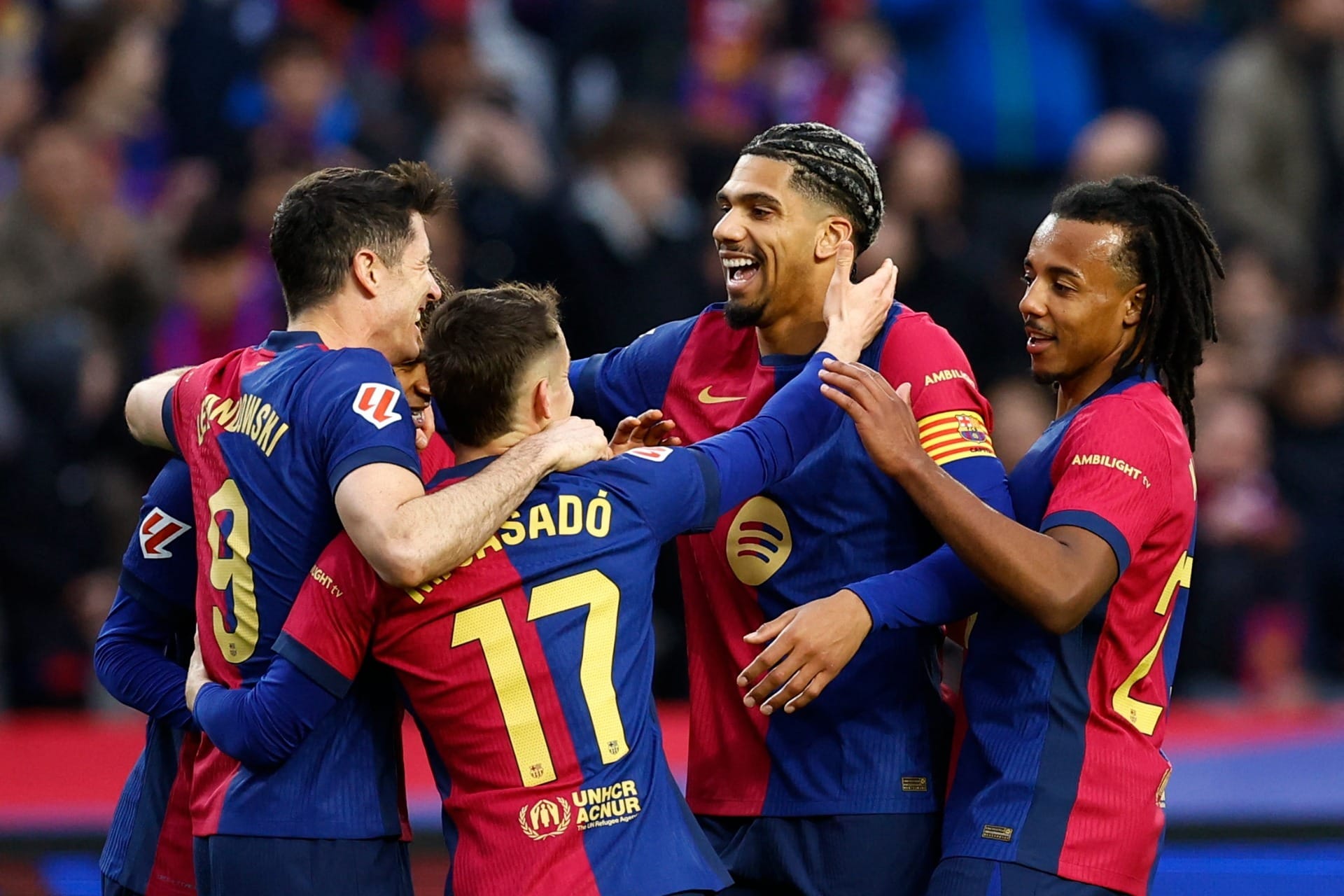 Barcelona goleia a Real Sociedad e recupera a liderança isolada do Campeonato Espanhol