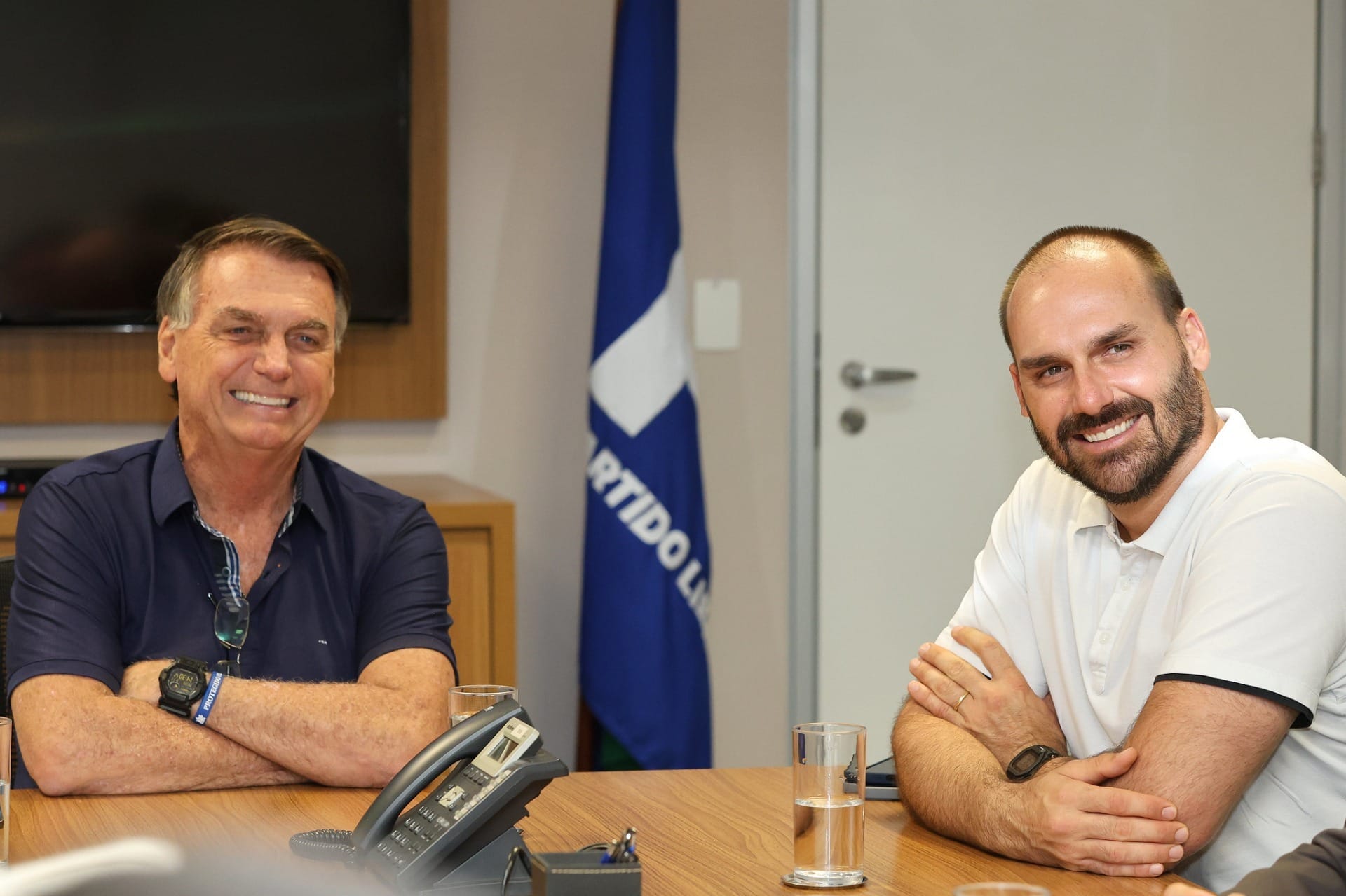 Jair Bolsonaro vai depor à PF em inquérito do STF contra Eduardo