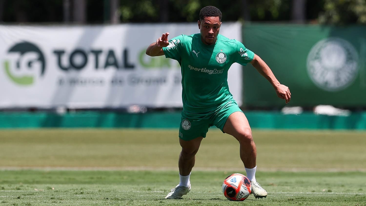 Palmeiras: Vitor Roque faz primeiro treino de olho na semifinal do Paulistão