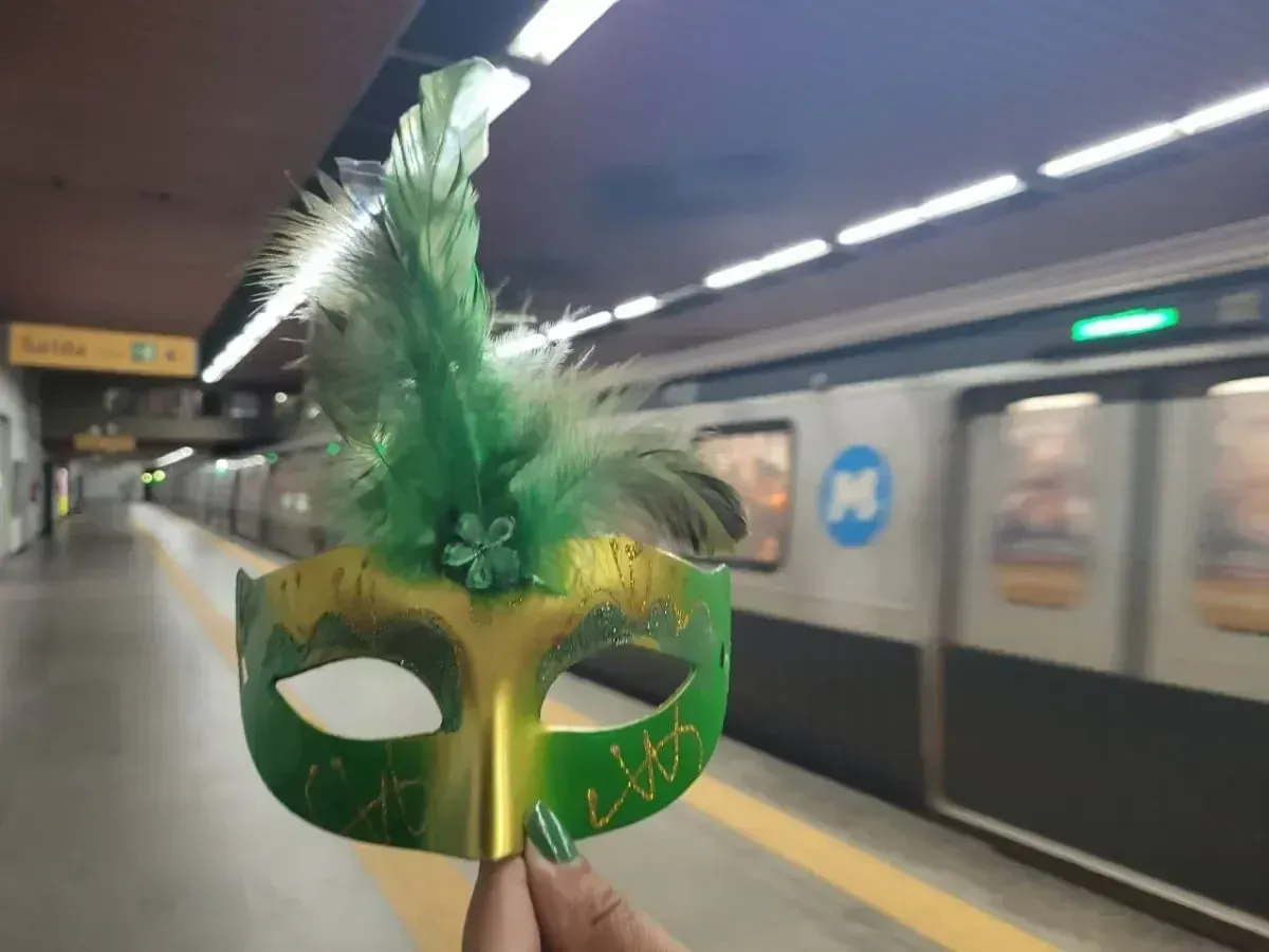 Mais de 3 milhões de embarques foram registrados no metrô durante o Carnaval 2025