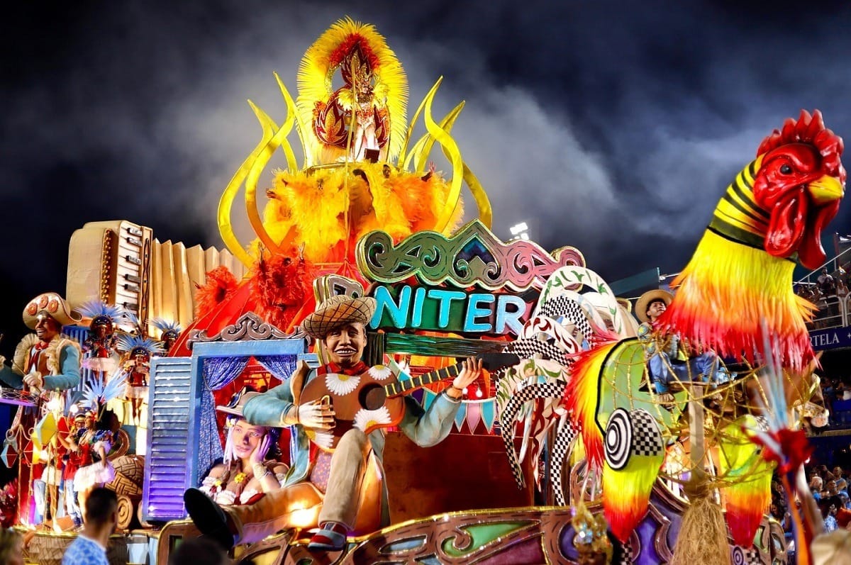 Acadêmicos de Niterói vence Série Ouro do Carnaval do Rio de Janeiro em 2025