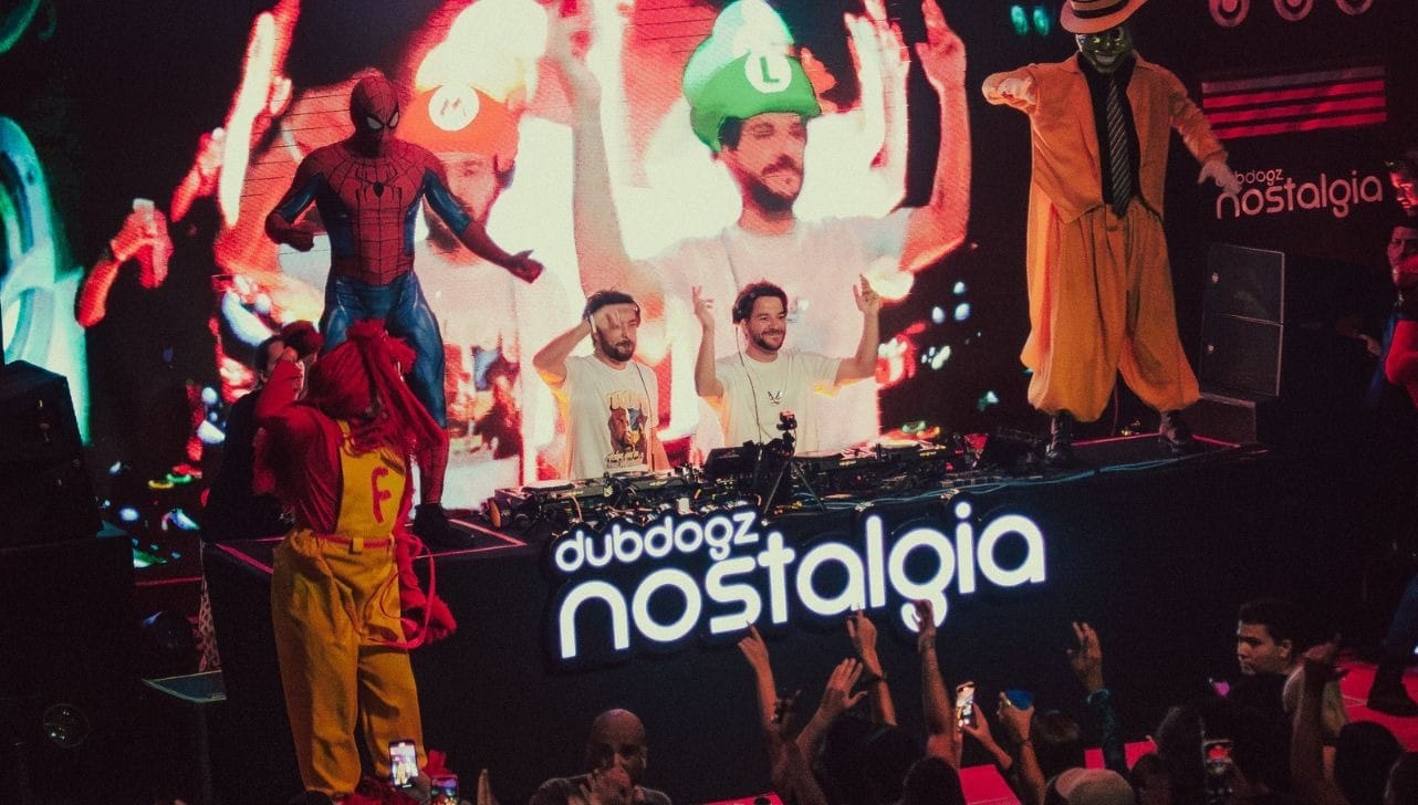 Festa Nostalgia, da dupla Dubdogz (Foto/Divulgação)