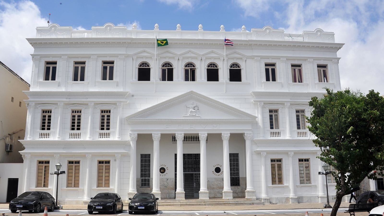 Tribunal do Maranhão afirma que compra de 50 iPhones 16 Pro Max segue critério técnico