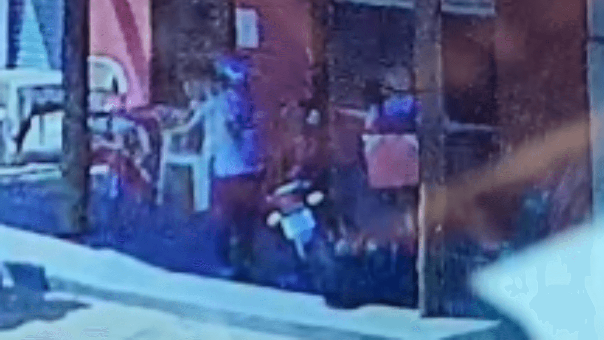 Vídeo: dupla é presa em flagrante com motocicleta roubada em Limeira
