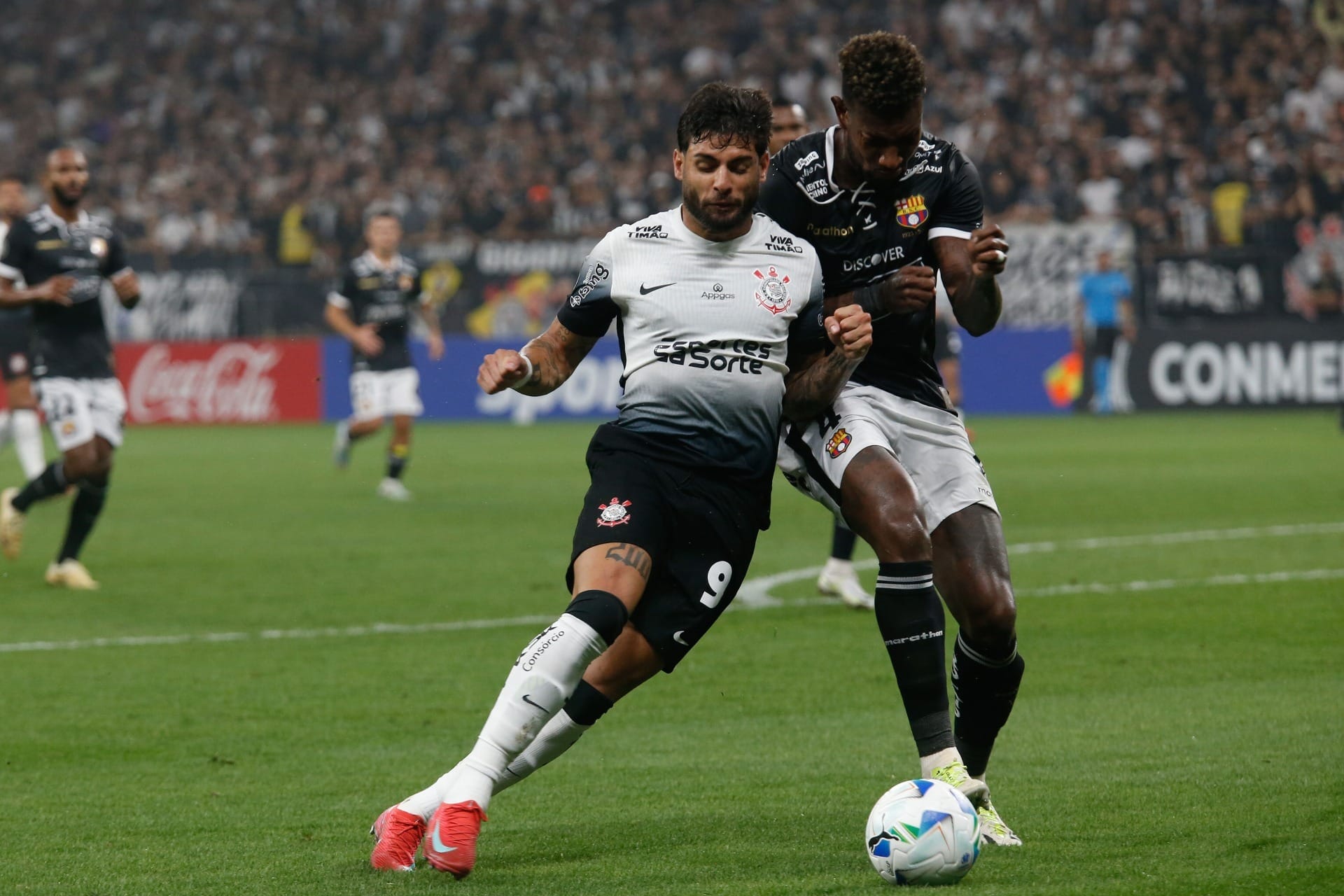 Corinthians vence Barcelona e mostra que podia mais, mas cai pela 3ª vez na pré-Libertadores