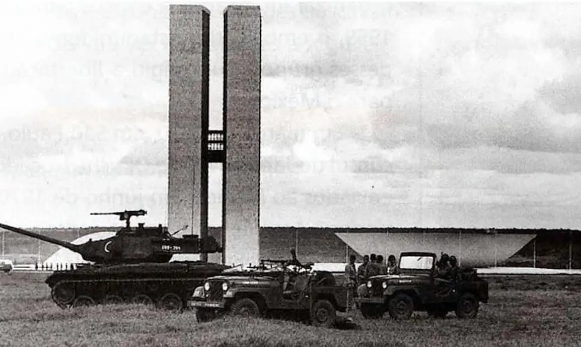 'Ainda Estou Aqui': Conheça 10 filmes que retratam o período da ditadura no Brasil