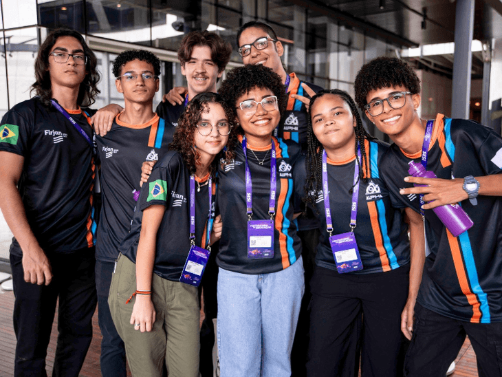Mais de 70 alunos do SESI Firjan participam do Torneio Nacional de Robótica em Brasília