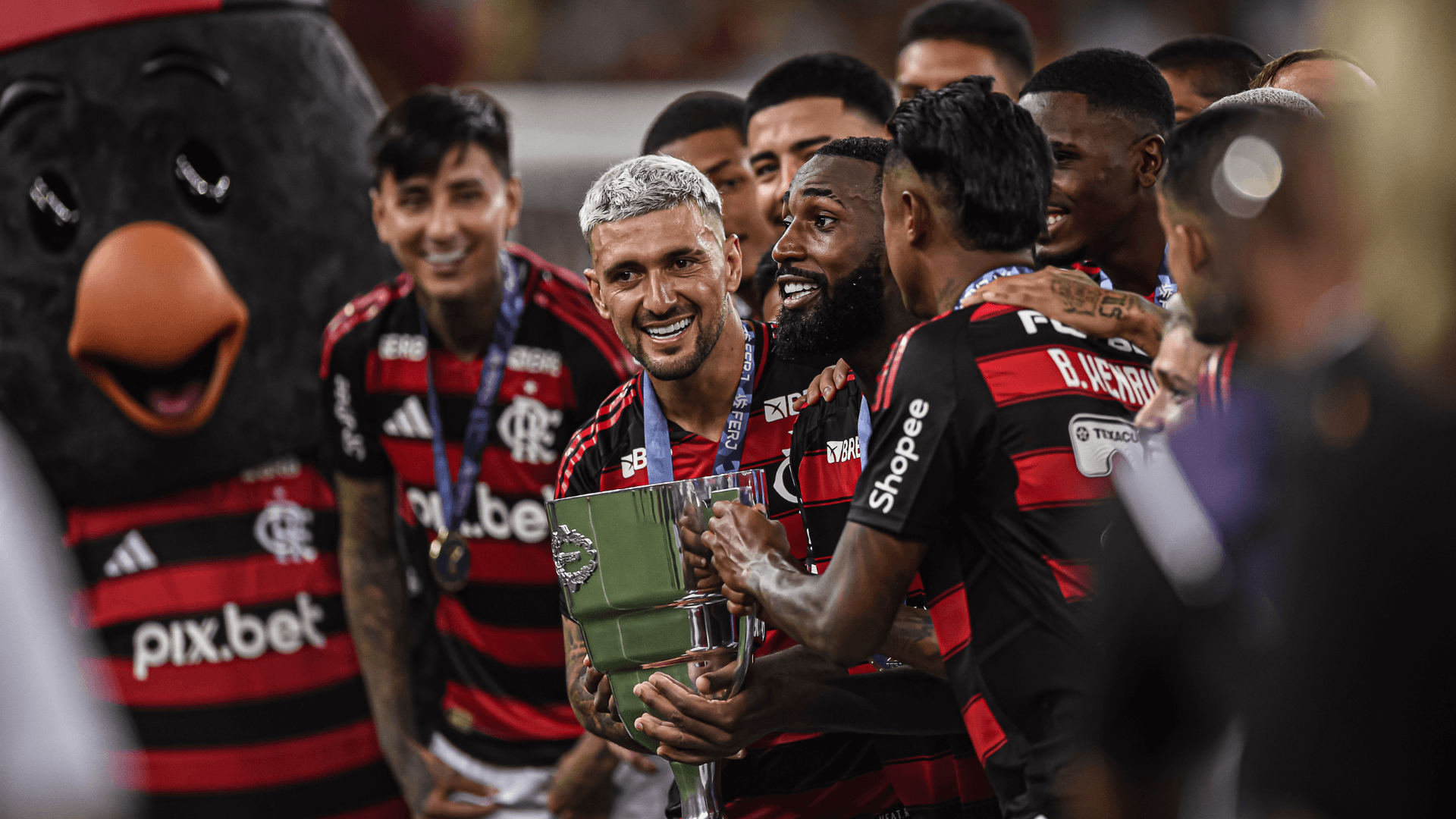 Saiba onde assistir aos jogos do fim de semana