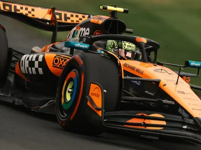 McLaren brilha, e Lando Norris conquista a pole position para o GP da Austrália