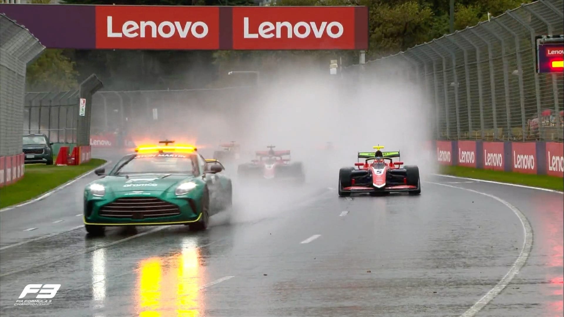F3: Rafael Câmara celebra 'trabalho incrível' da equipe após vitória sob chuva em Melbourne