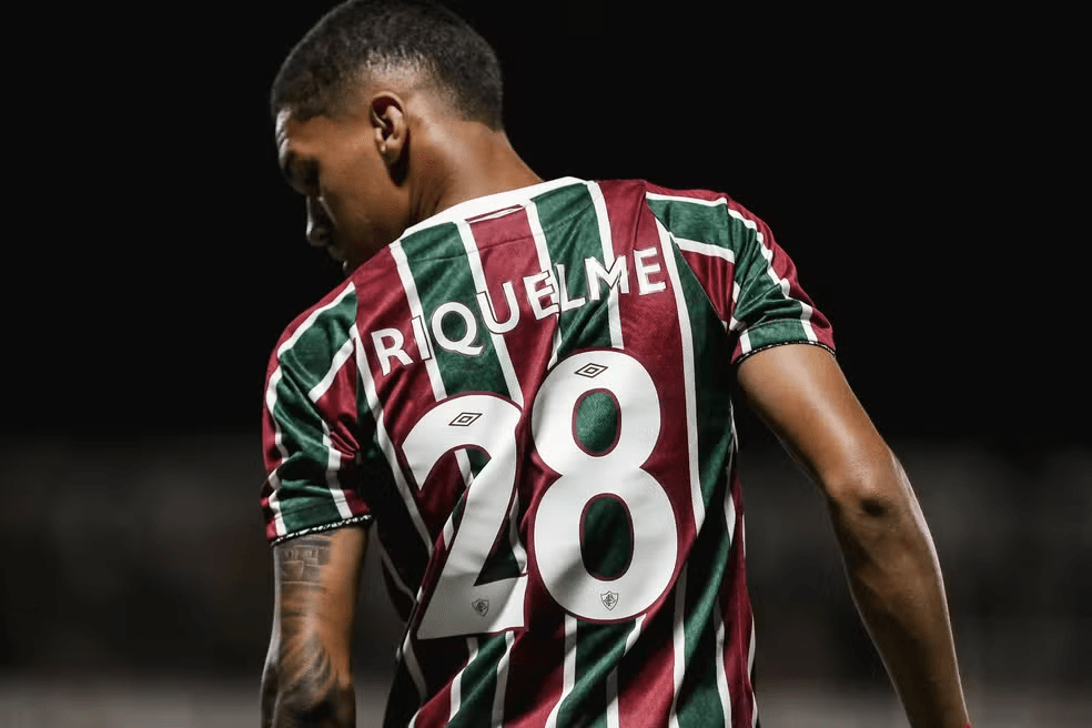 Atacante Riquelme deve desfalcar Fluminense nas primeiras rodadas do Campeonato Brasileiro