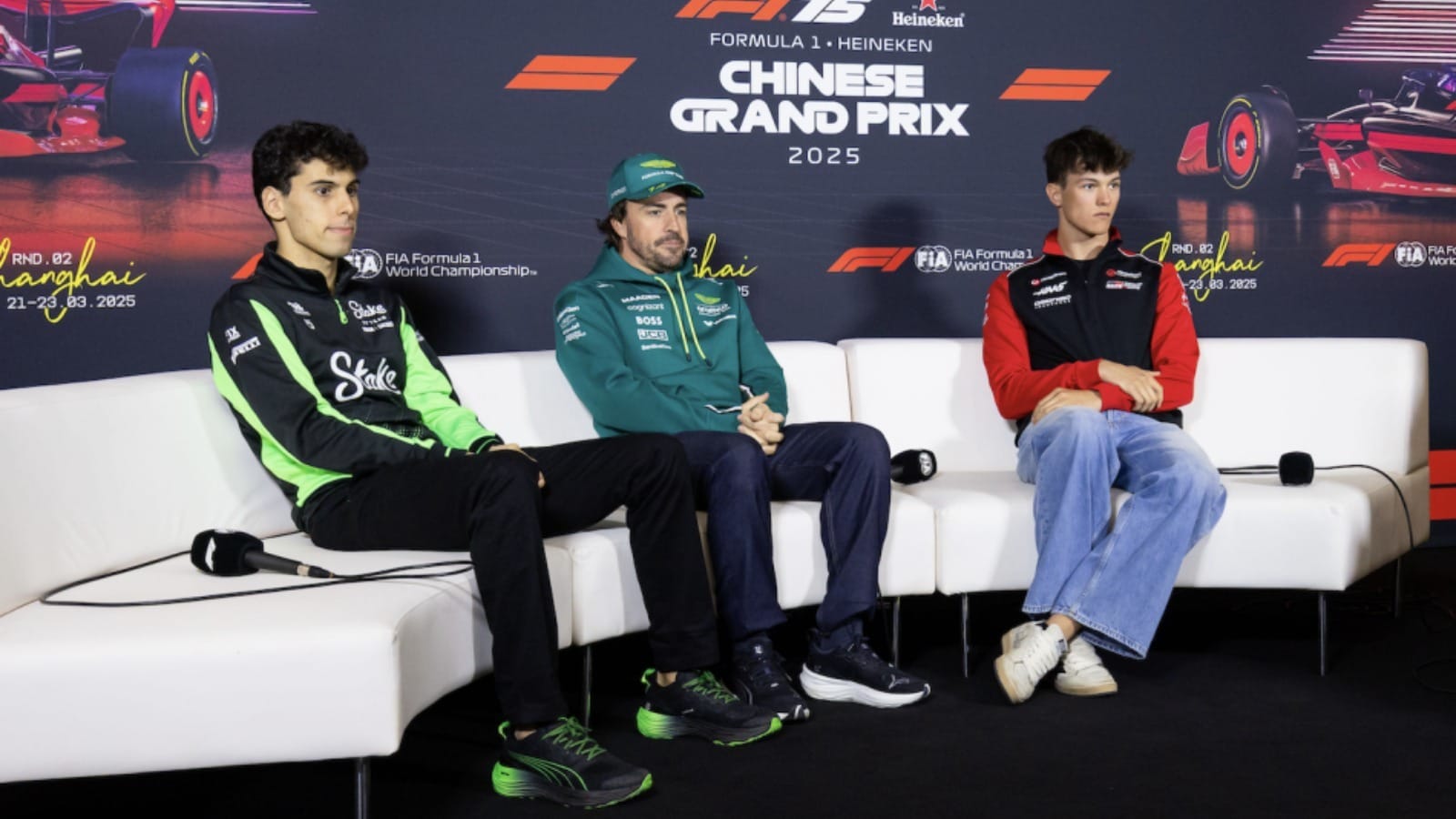 Alonso e Bortoleto trocam elogios em entrevista antes do GP da China