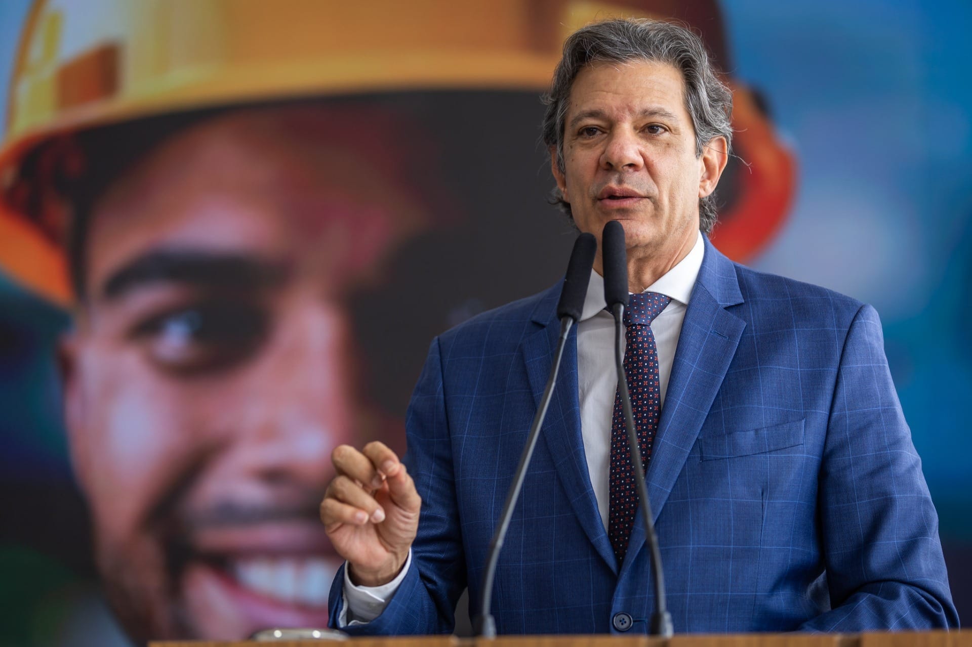 Haddad: não vi relatório de inflação, mas continuamos acreditando no crescimento acima de 2%