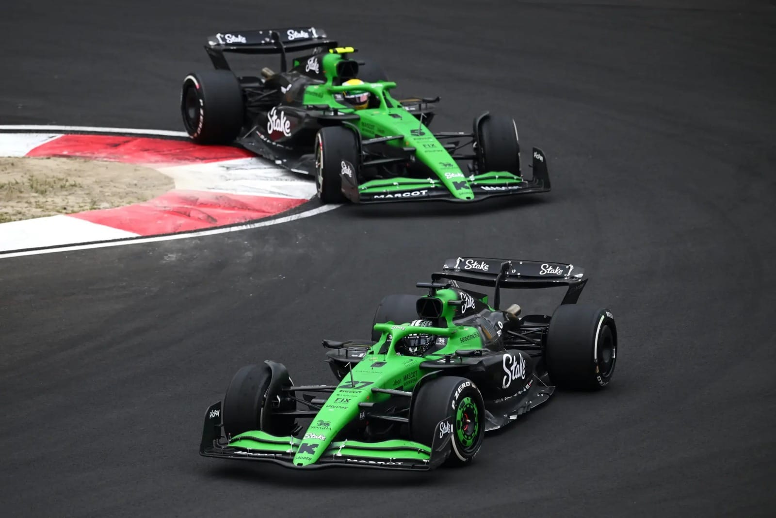 Sauber lamenta problemas, mas elogia desempenhos de Bortoleto e Hulkenberg no GP da China