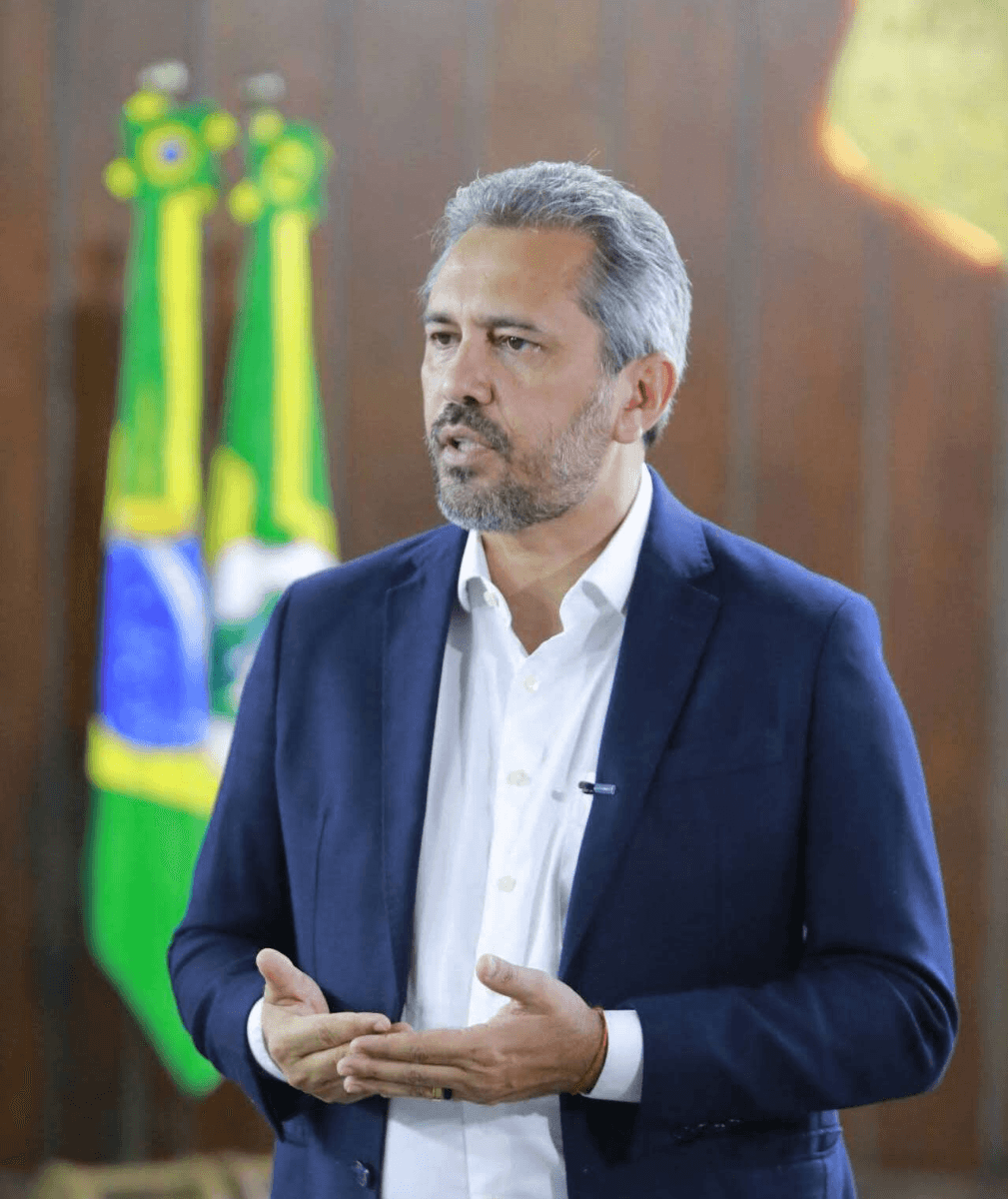 Elmano de Freitas vence Ciro Gomes e é reeleito governador do Ceará