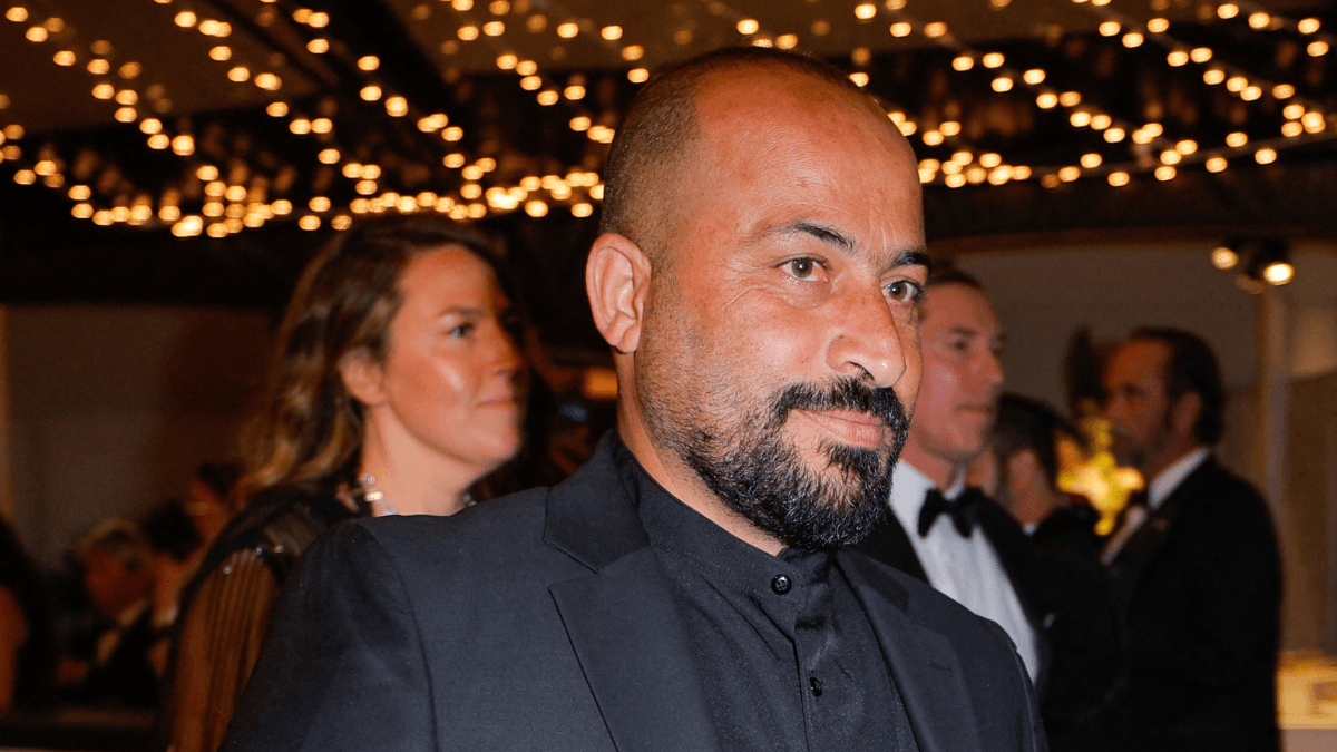 Diretor palestino vencedor do Oscar é agredido por colonos e preso por militares de Israel