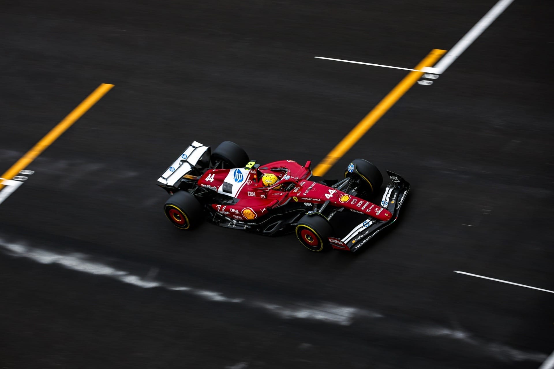 Ferrari deve ter novos assoalhos no GP do Japão após dupla desclassificação na China