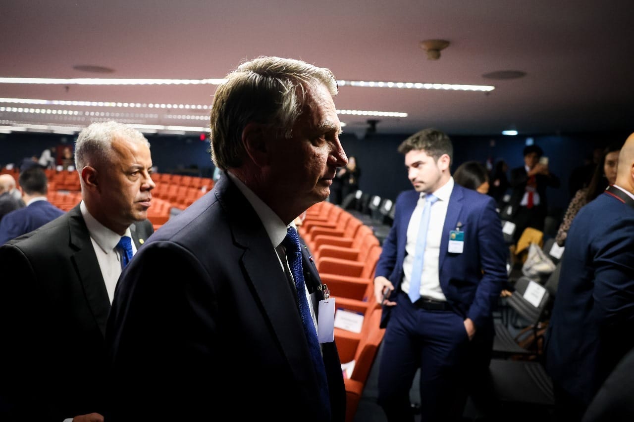 Mônica Bergamo: Bolsonaro será julgado pelos juízes 'mais duros' da Suprema Corte