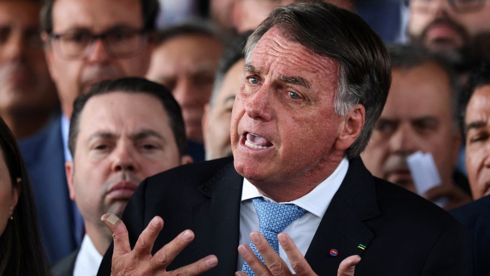 STF torna Bolsonaro e mais 7 réus por golpe