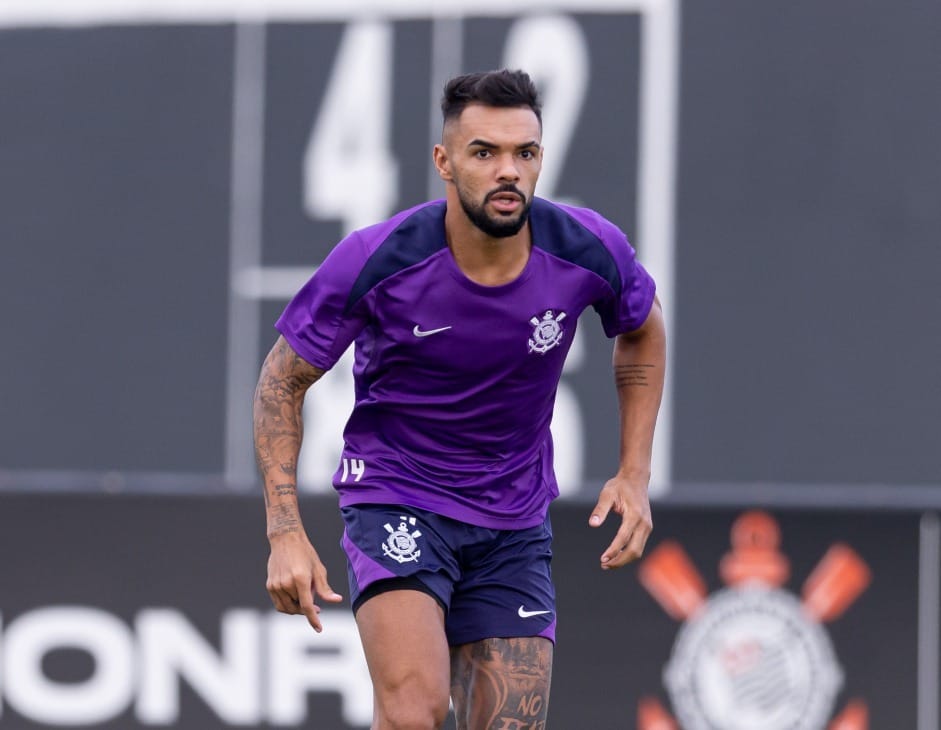 Raniele evita euforia do Corinthians para final estadual: "Vantagem enganosa"