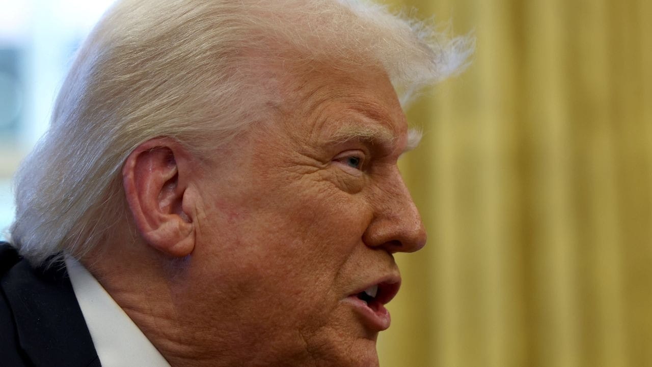 Trump anuncia tarifas de 25% sobre veículos importados