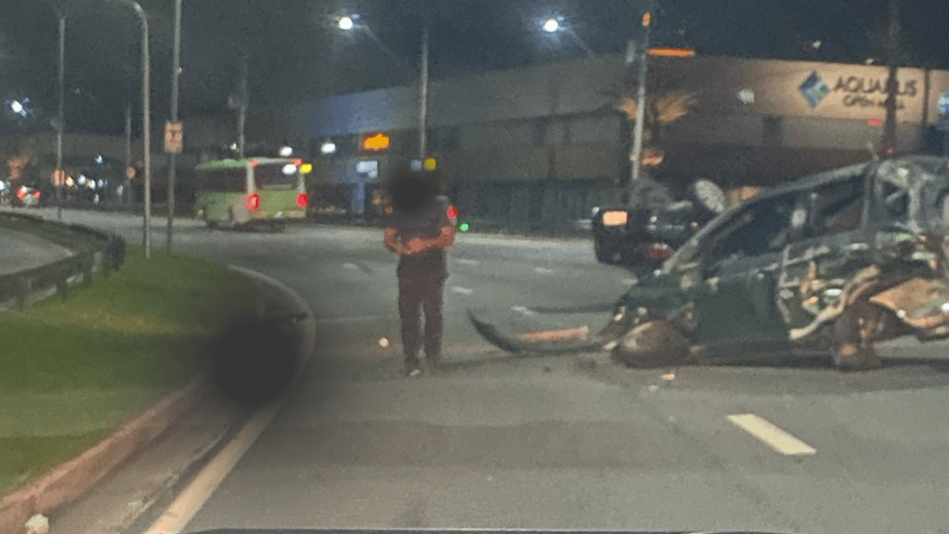 Mulher de 49 anos fica ferida após se envolver em acidente de trânsito em São José dos Campos