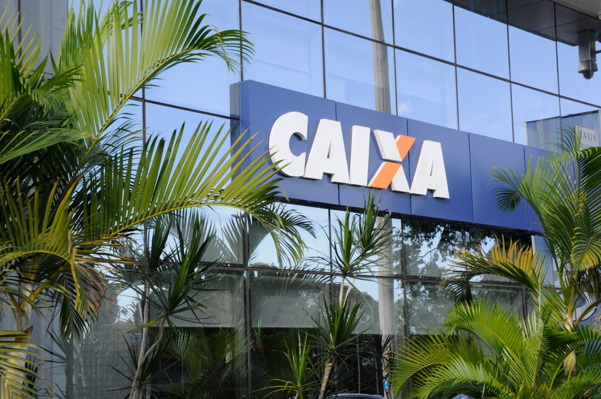 Caixa Tem fora do ar? Usuários relatam problemas com aplicativo nesta terça-feira (24)