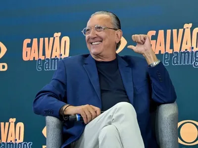Galvão Bueno recebe alta após se recuperar de pneumonia: "Estou muito bem!"