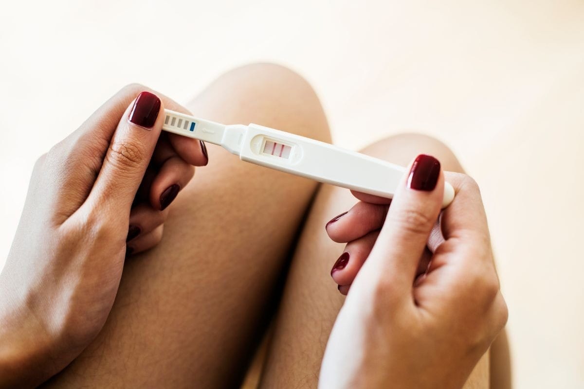 Dia da mentira: buscas por testes de gravidez aumentam nessa data; saiba o motivo