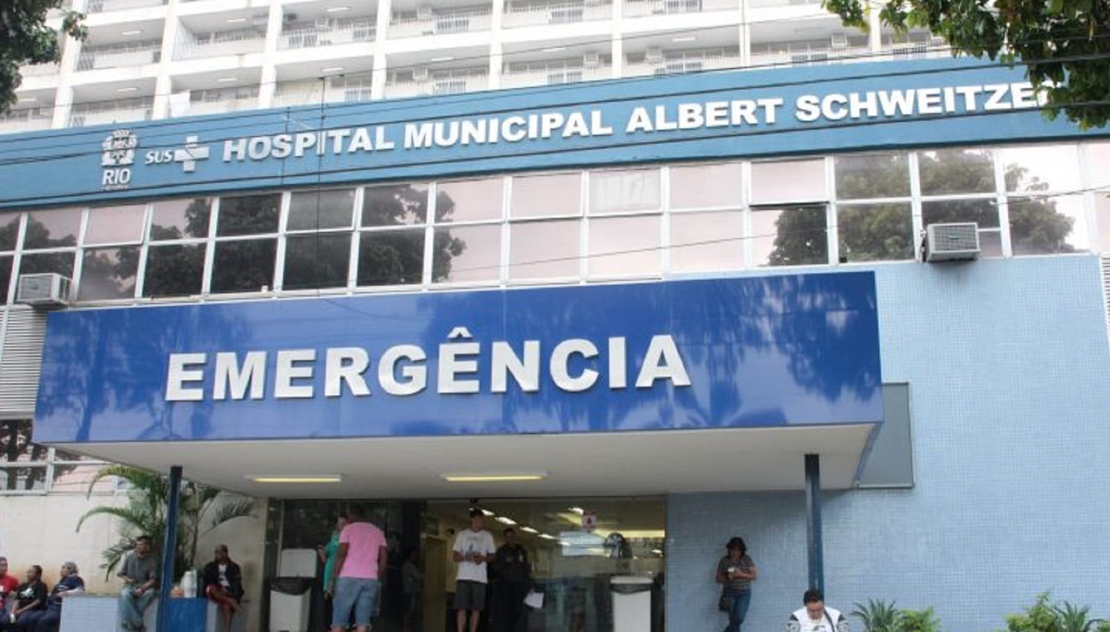 Menino de 11 anos é baleado enquanto jogava futebol em condomínio no RJ