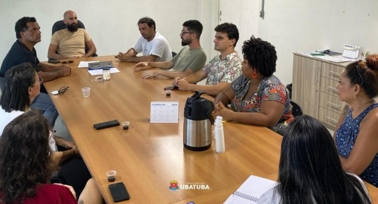 Ubatuba discute regulamentação de casamentos na praia
