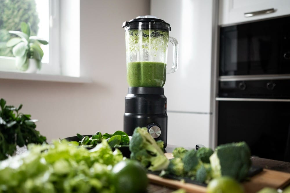 Liquidificador é recomendado para preparar misturas líquidas ou semilíquidas. / Foto: Freepik