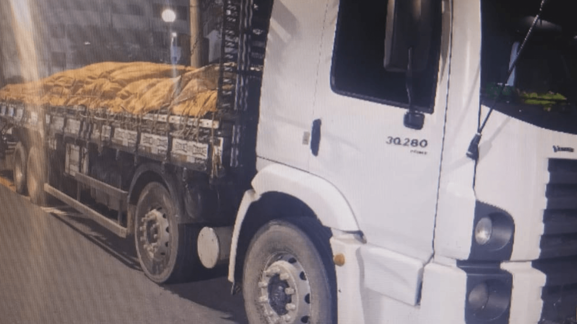 Dois homens são presos após tentarem roubar caminhão com carga avaliada em R$157 mil em Jacareí