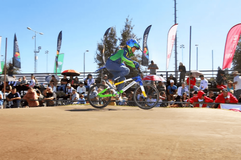 Atleta mirim de bicicross de Jacareí conquista segundo lugar no Pan-americano no Chile