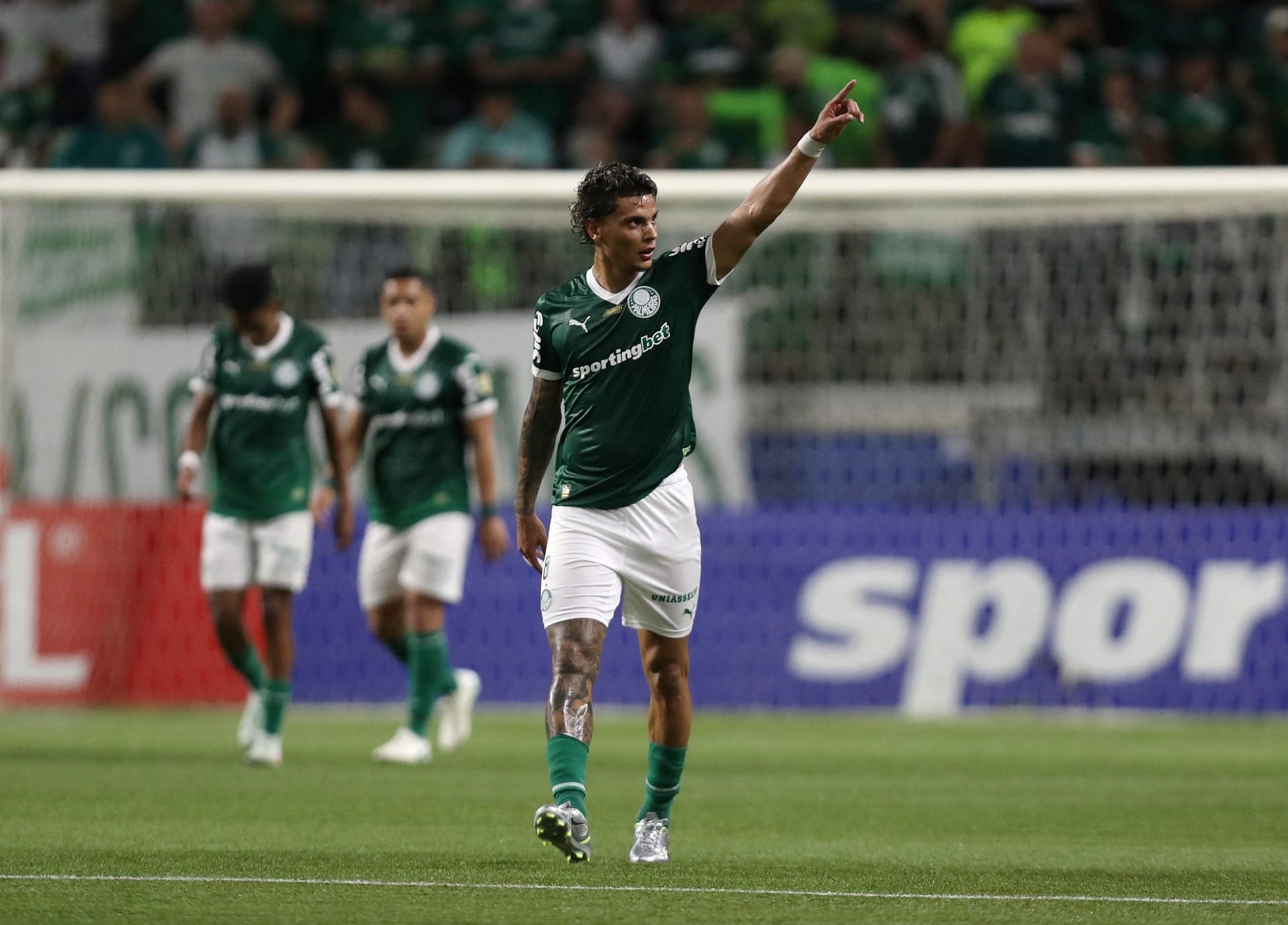 Palmeiras joga mal de novo, mas ganha do Cerro Porteño com gol de Ríos e 'cala boca' à torcida
