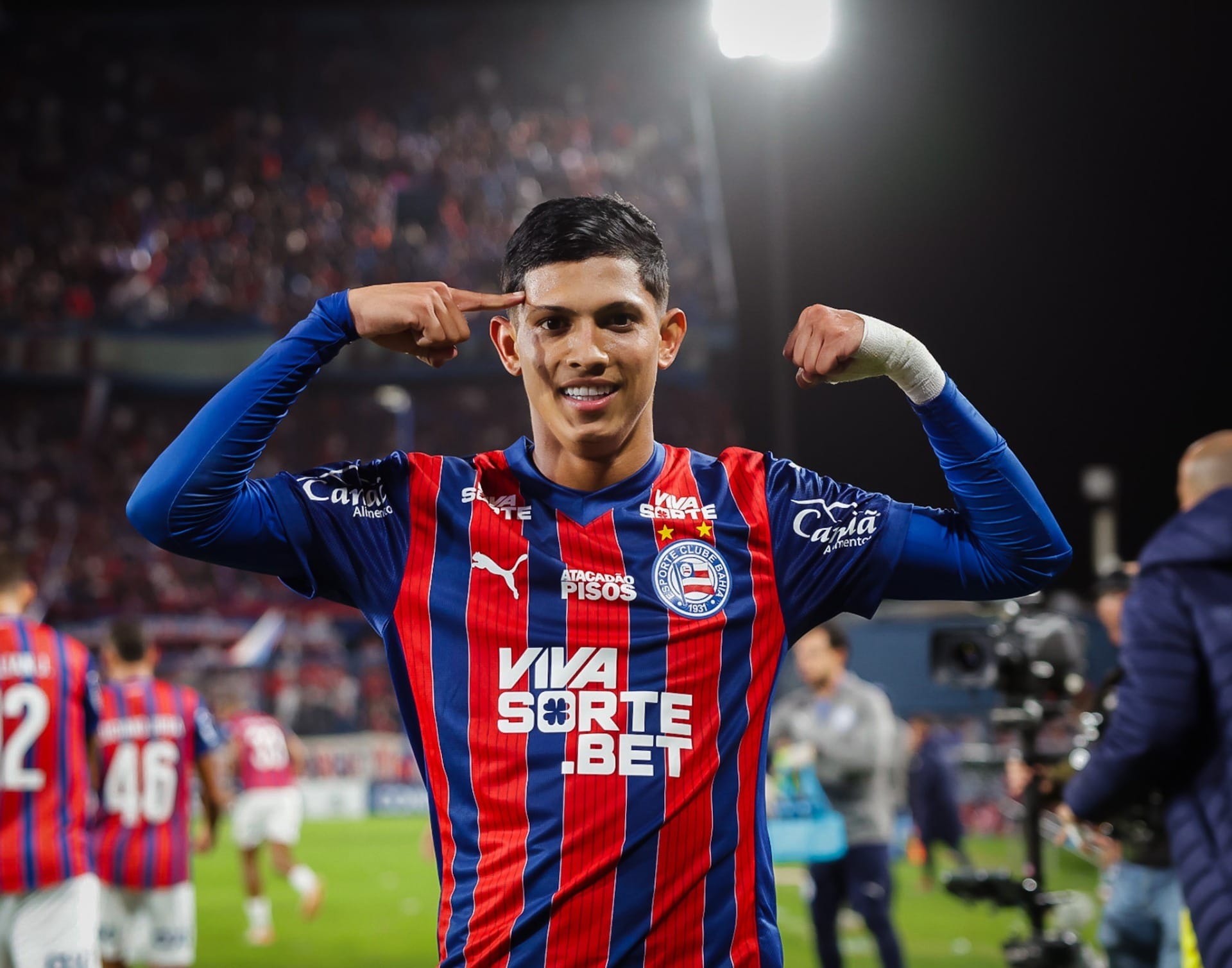 Bahia vence Nacional e conquista a primeira vitória fora do Brasil na Libertadores