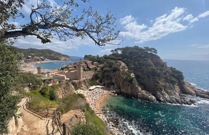 Já pensou correr diante da paisagem do Camí de Ronda em Lloret de Mar? (Foto: Arquivo pessoal)
