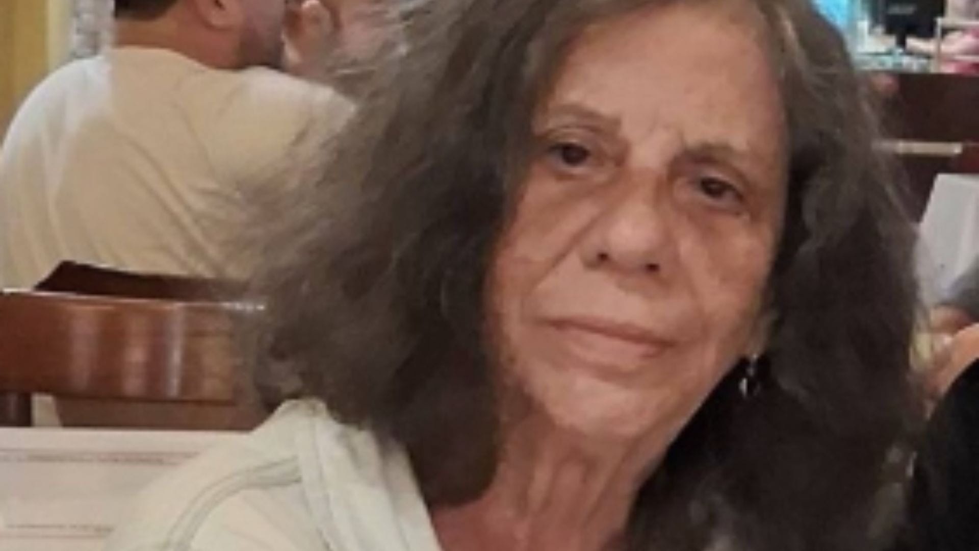 Filha de Maria Gladys pede ajuda financeira para trazer atriz ao RJ: 'Está confusa e sem casa'