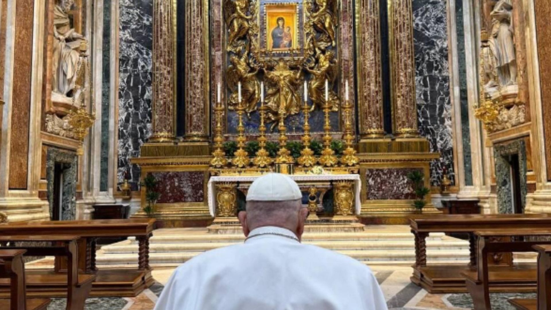 Papa visita Basílica de Santa Maria antes da Semana Santa