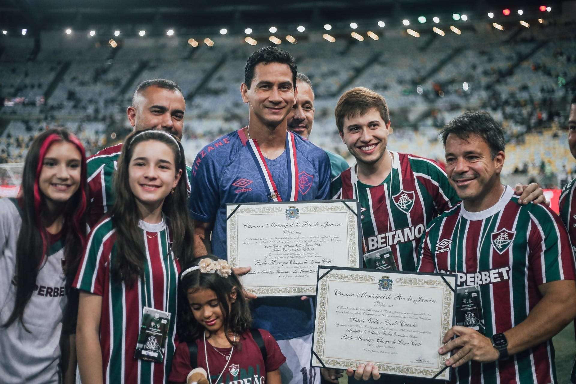 Ganso recebe título de cidadão honorário do Rio e Medalha Pedro Ernesto