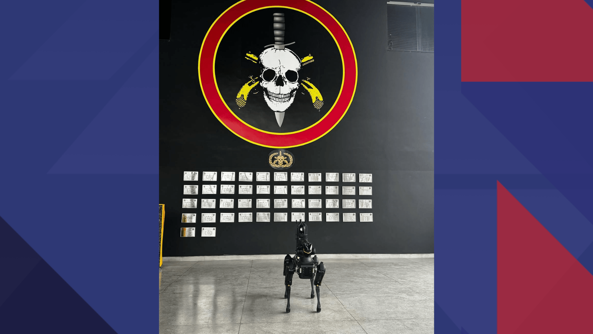 Polícia Militar realiza teste em cachorro-robô capaz de identificar granadas