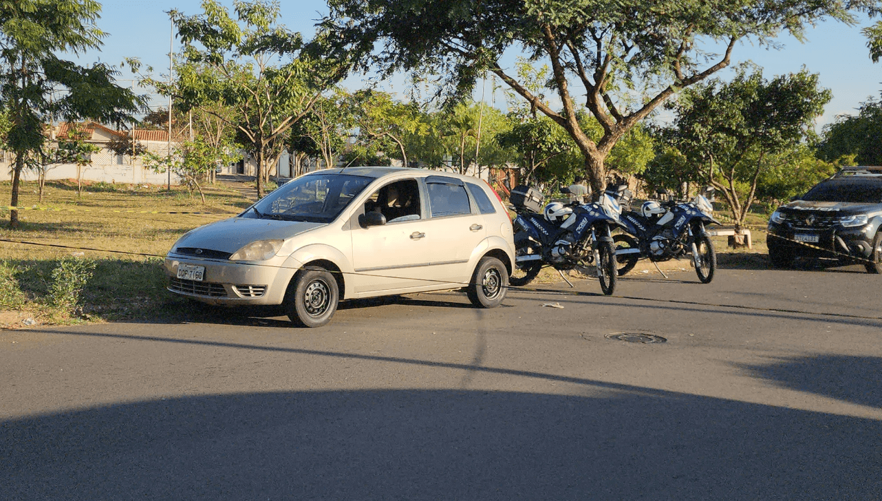Homem é baleado após furar bloqueio e tentar pegar arma de GCM durante abordagem em Limeira