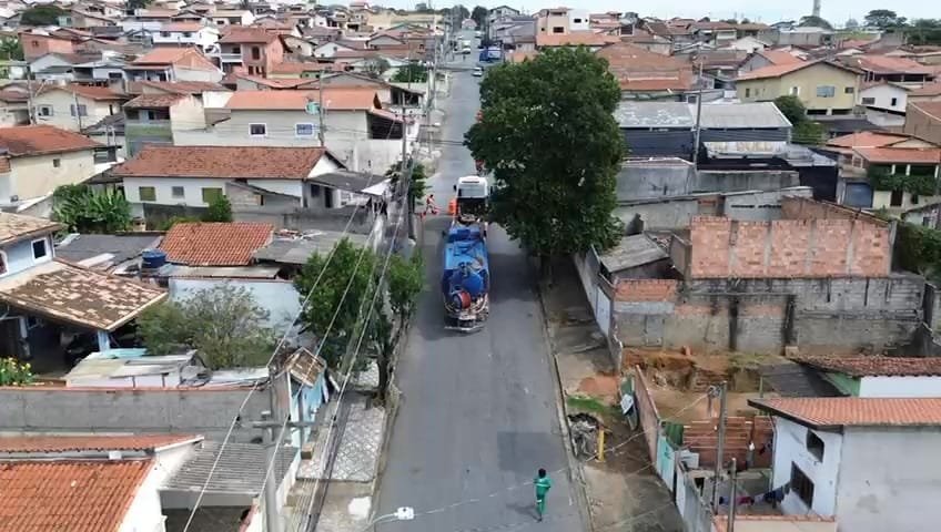 VÍDEO: Drone flagra estragos causados por caminhão desgovernado em Taubaté
