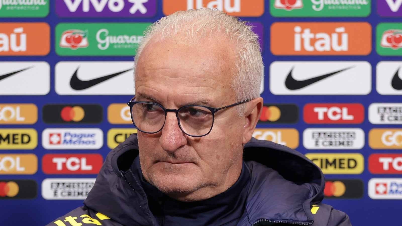 Corinthians tem 'dia D' por Dorival Júnior, e italiano vira plano B; Cappellanes atualiza
