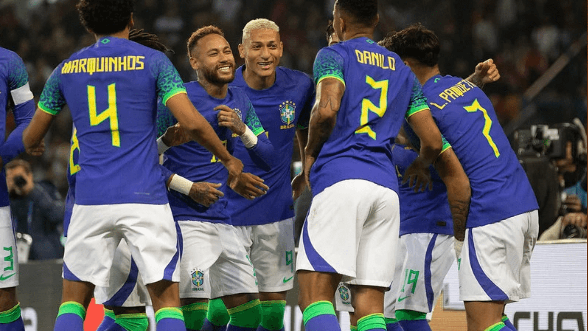 Bernardo Ramos: Brasil já jogou com a polêmica camisa vermelha