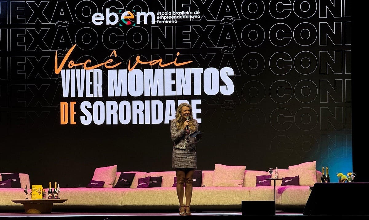 “O microfone é nossa arma”: organizadora celebra sucesso de evento para empreendedoras